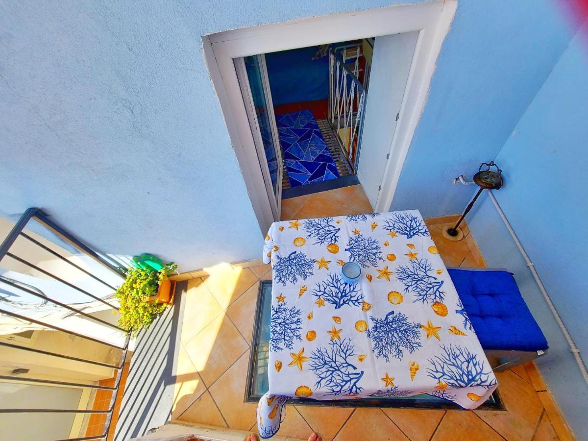 Monolocale Azzurro Procida Exterior foto