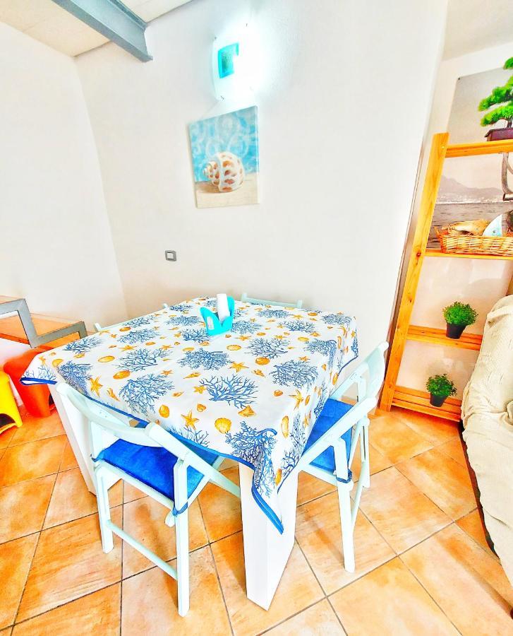 Monolocale Azzurro Procida Exterior foto